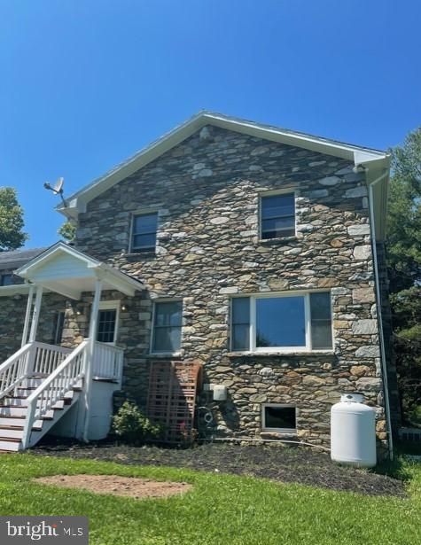 31 E Loudoun St E #31, Round Hill, VA 20141