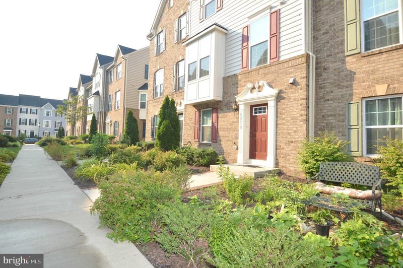 42618 Drazenovich Epoch Ter, Sterling, VA 20166
