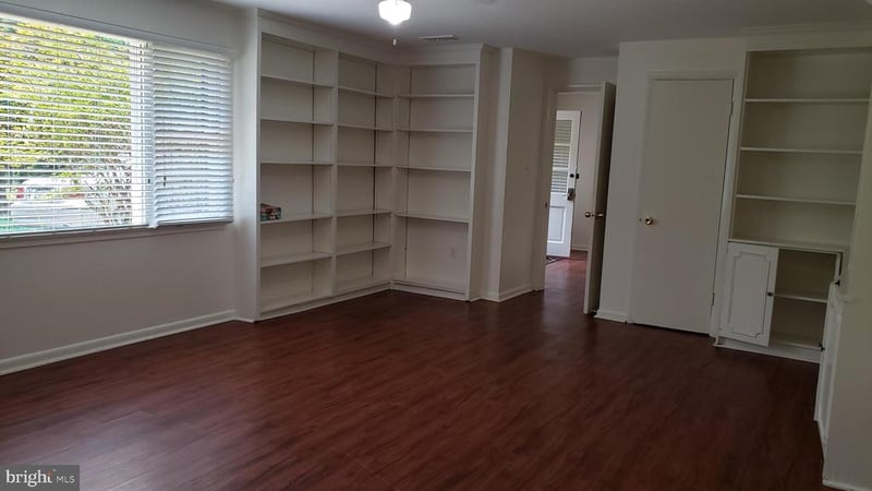 6916 Churchill Rd, Mclean, VA 22101