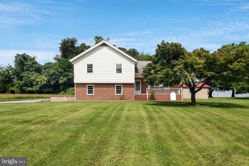 9807 Parsonage Ln, New Windsor, MD 21776