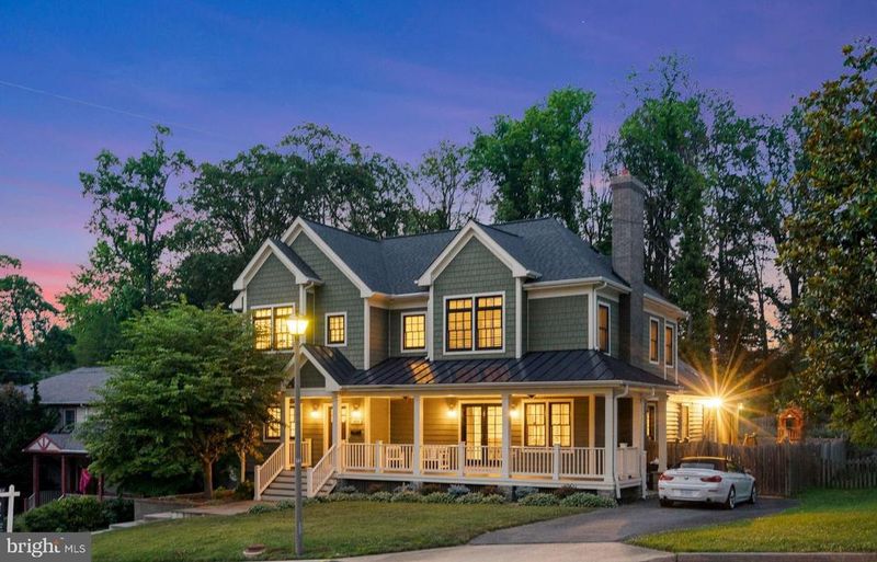 3601 N Powhatan St, Arlington, VA 22213