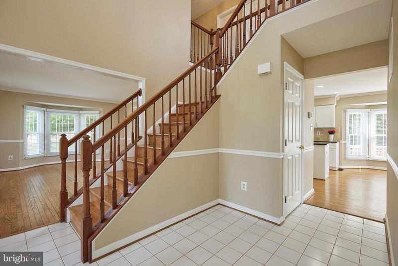 19511 Halmos Rd, Poolesville, MD 20837