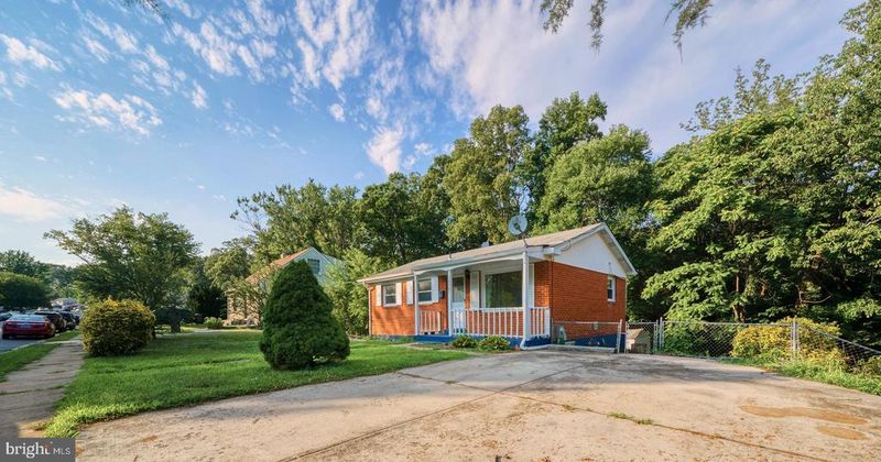 14307 Bismark Ave, Woodbridge, VA 22193