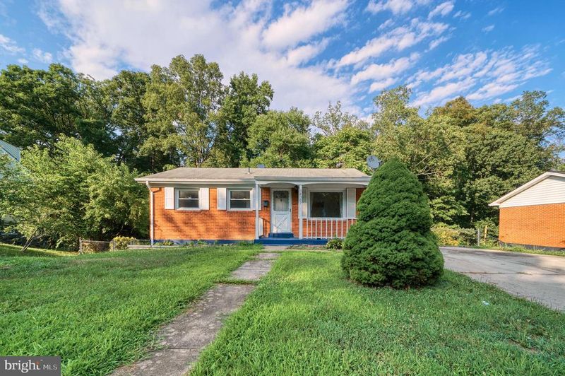 14307 Bismark Ave, Woodbridge, VA 22193
