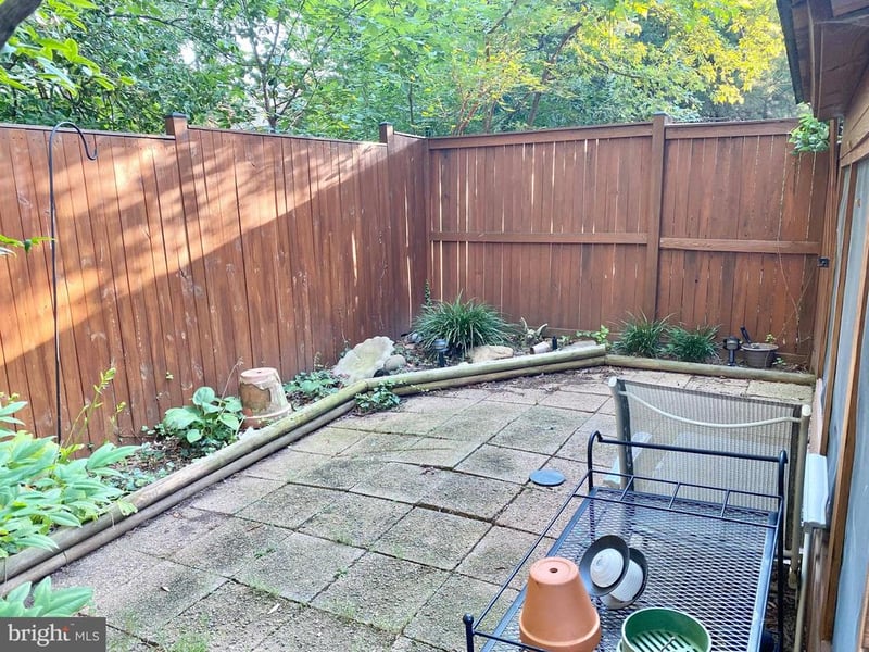 1200 S Cleveland St, Arlington, VA 22204