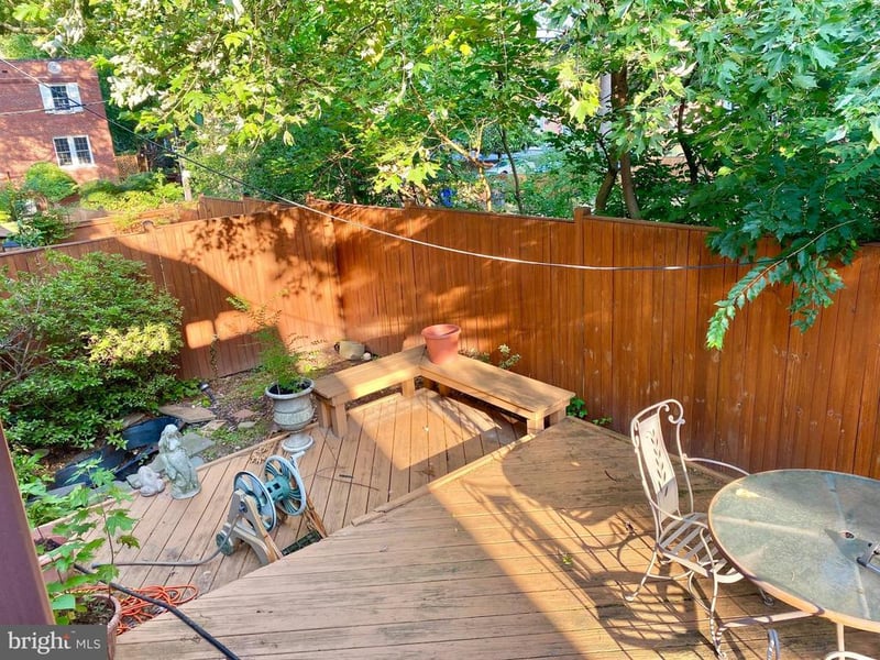 1200 S Cleveland St, Arlington, VA 22204