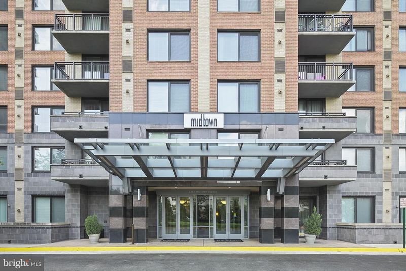 2451 Midtown Ave #402, Alexandria, VA 22303