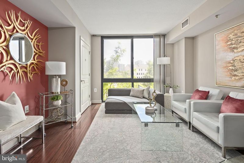 2451 Midtown Ave #402, Alexandria, VA 22303