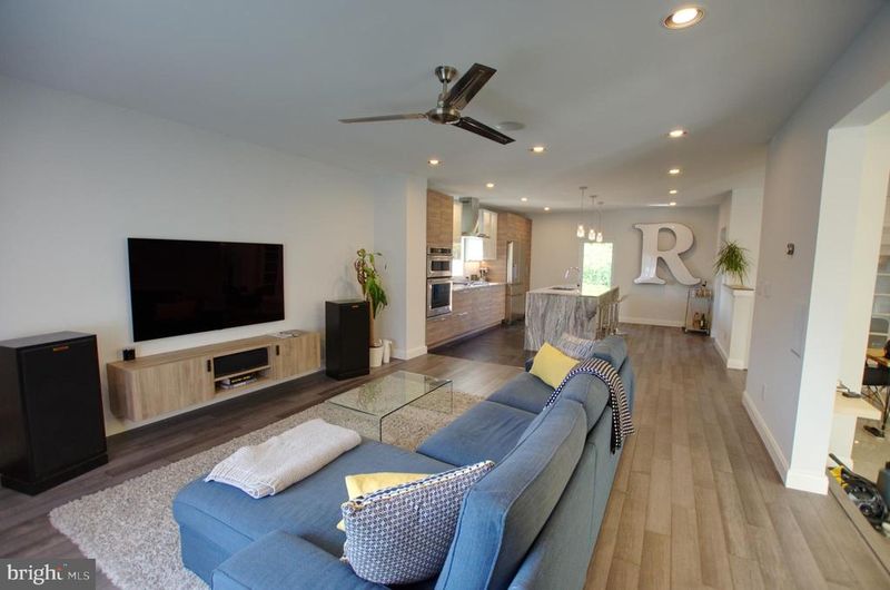 112 Mountain Rd, Linthicum, MD 21090