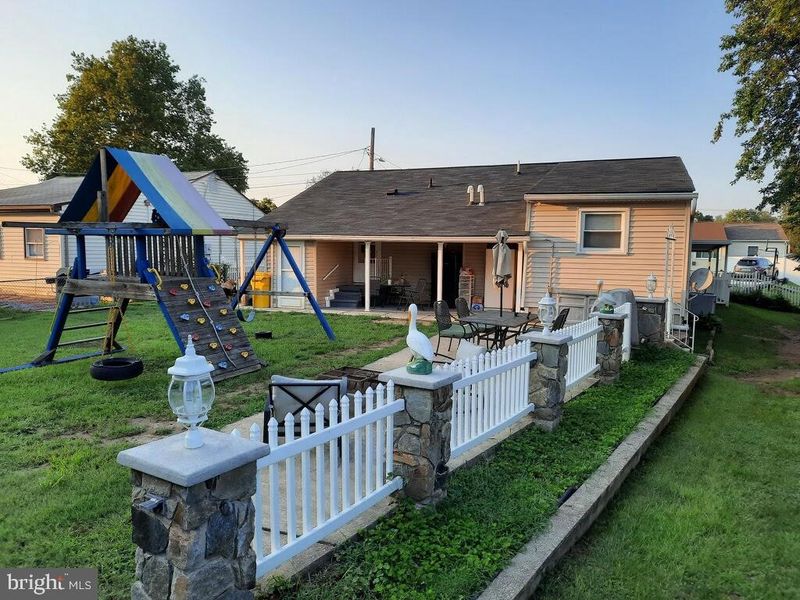 401 Carl Ave, Linthicum, MD 21090