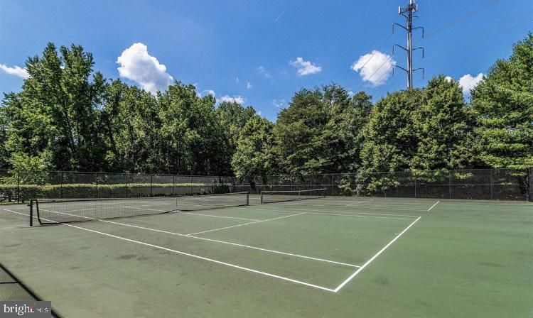 7708 Haynes Point Way #N, Alexandria, VA 22315