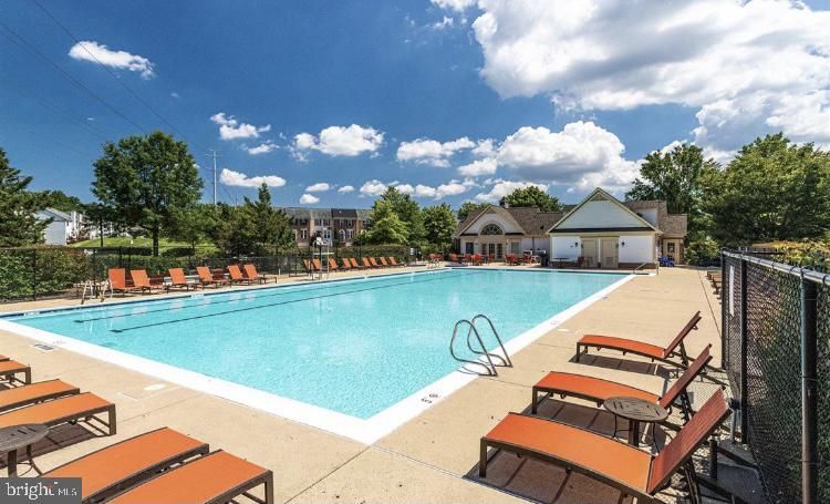 7708 Haynes Point Way #N, Alexandria, VA 22315