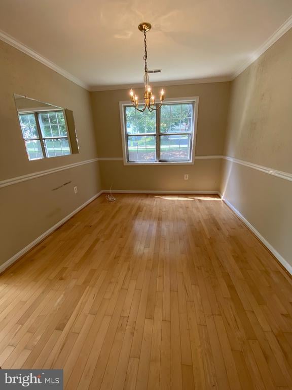 8701 Point Of Woods Dr, Manassas, VA 20110