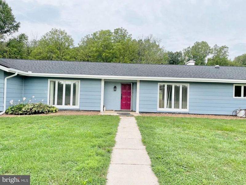 40297 Gap Rd, Leesburg, VA 20175
