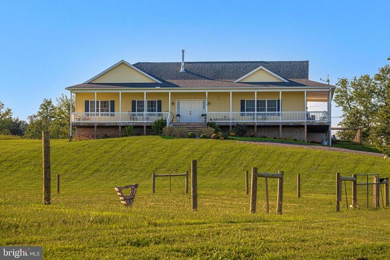 10330 Oak Hill Rd, Keymar, MD 21757