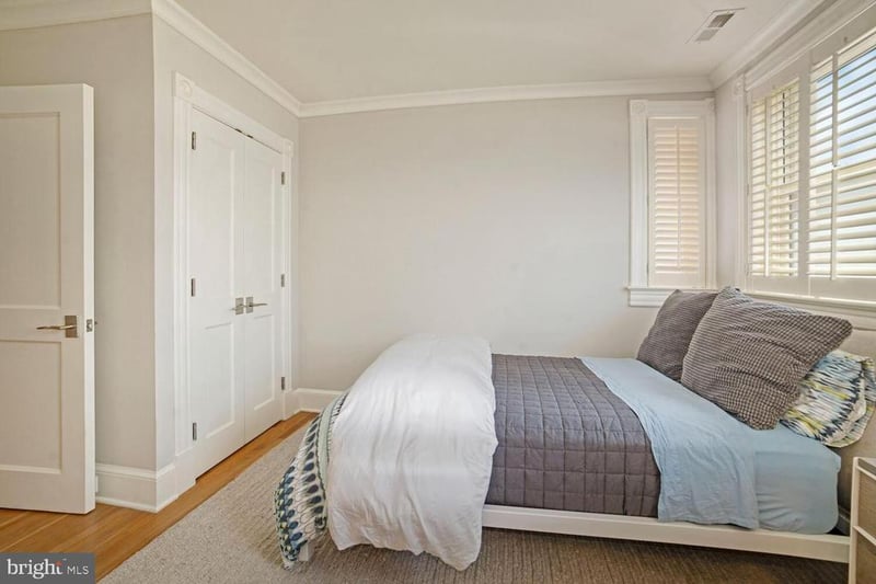 3348 Prospect St NW #1, Washington, DC 20007