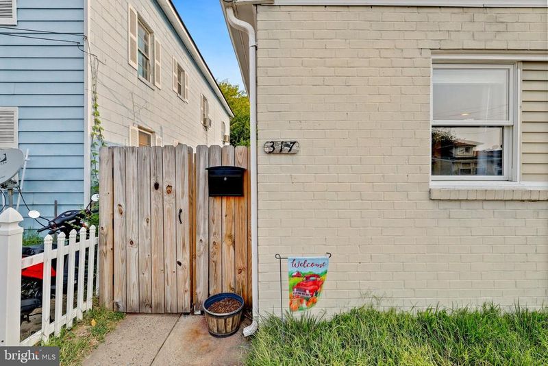 317 4th Ave, Quantico, VA 22134