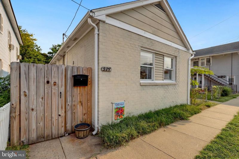 317 4th Ave, Quantico, VA 22134