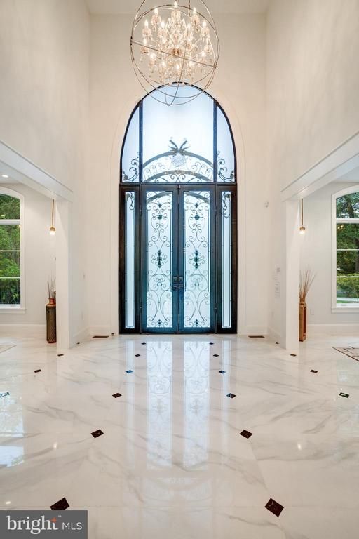 1048 Rector Ln, Mclean, VA 22102
