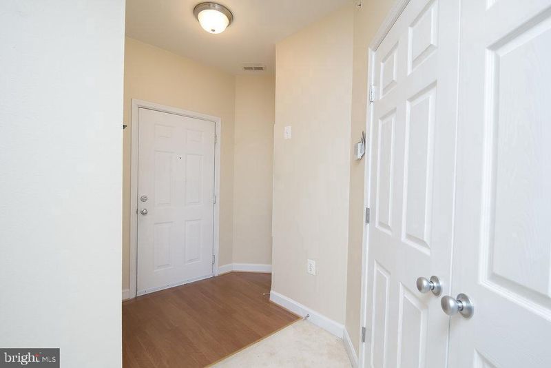 42435 Hollyhock Ter #303, Ashburn, VA 20148
