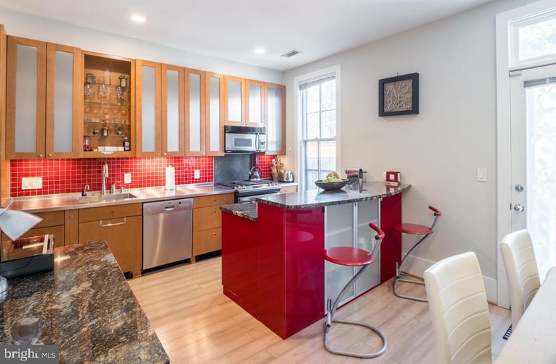 1407 33rd St NW, Washington, DC 20007