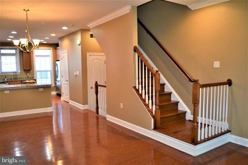 426 N Thomas St, Arlington, VA 22203