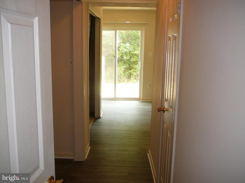406 Park Cove Dr, Stafford, VA 22554