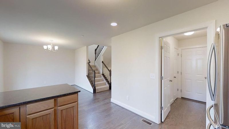 223 Carroll Rd, Pasadena, MD 21122