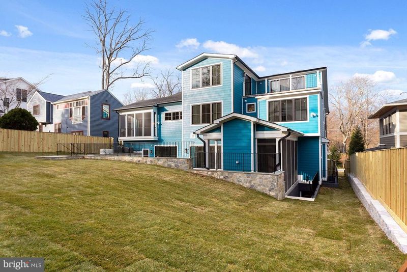 5405 Wehawken Rd, Bethesda, MD 20816