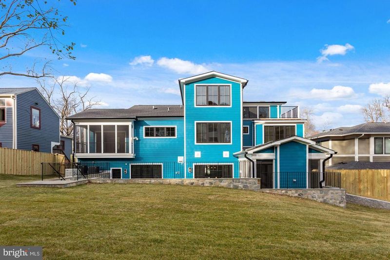5405 Wehawken Rd, Bethesda, MD 20816