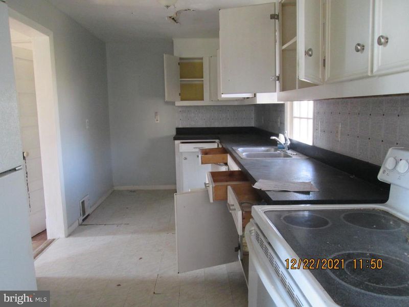 10 W H St, Brunswick, MD 21716
