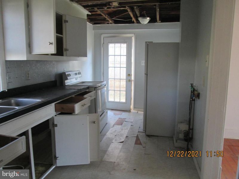 10 W H St, Brunswick, MD 21716