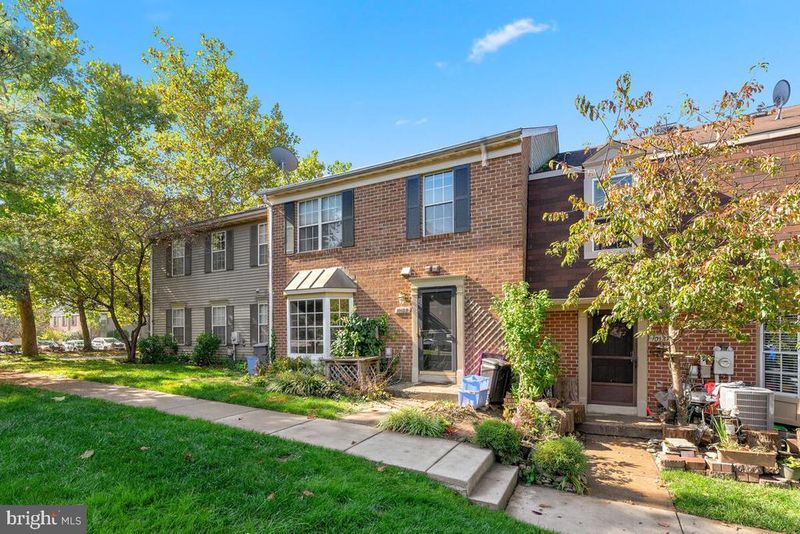 10129 Green Holly Ter, Silver Spring, MD 20902