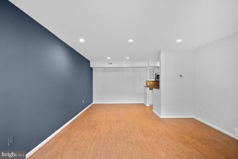 10129 Green Holly Ter, Silver Spring, MD 20902