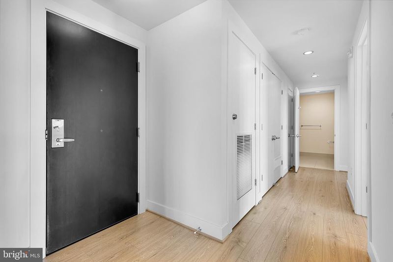 880 New Jersey Ave SE #STUDIO INTERIOR, Washington, DC 20003