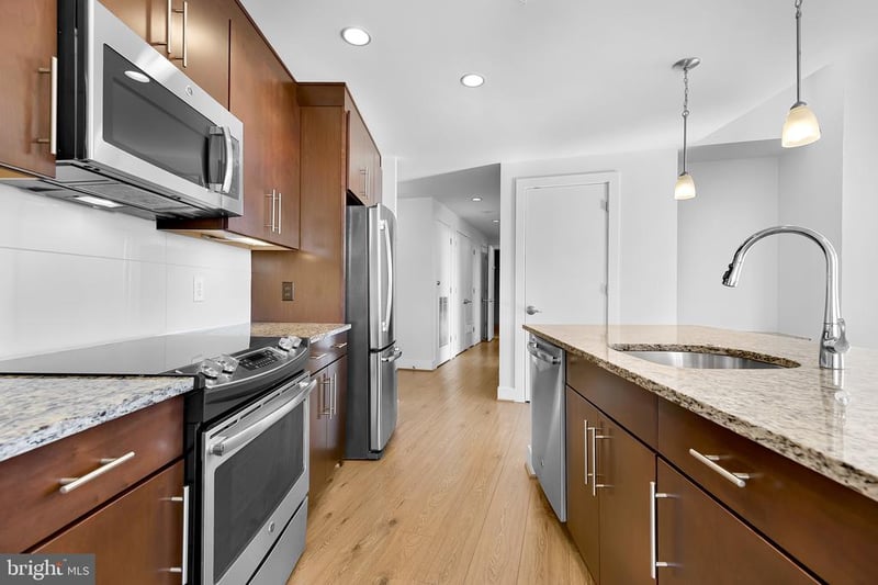 880 New Jersey Ave SE #1 BR INTERIOR, Washington, DC 20003
