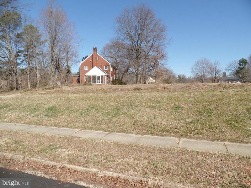 1712 Dalewood, Mclean, VA 22101