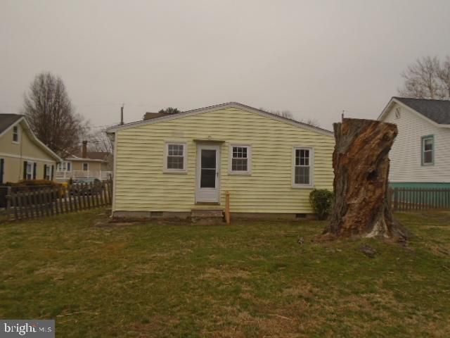 226 Carvel Rd, Pasadena, MD 21122