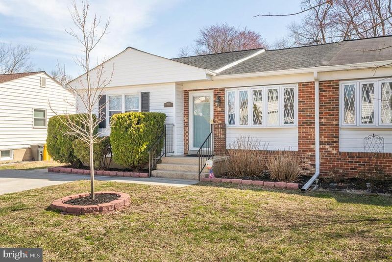 7781 Notley Rd, Pasadena, MD 21122