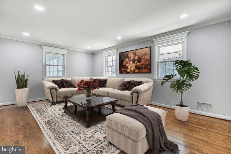 2109 Drury Rd, Silver Spring, MD 20906