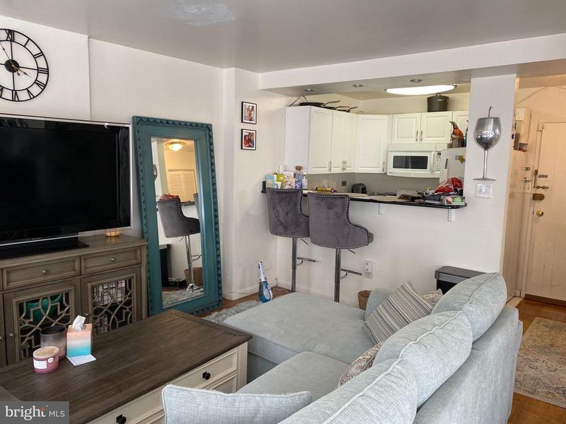 922 24th St NW #206, Washington, DC 20037
