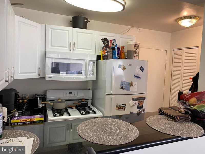 922 24th St NW #206, Washington, DC 20037