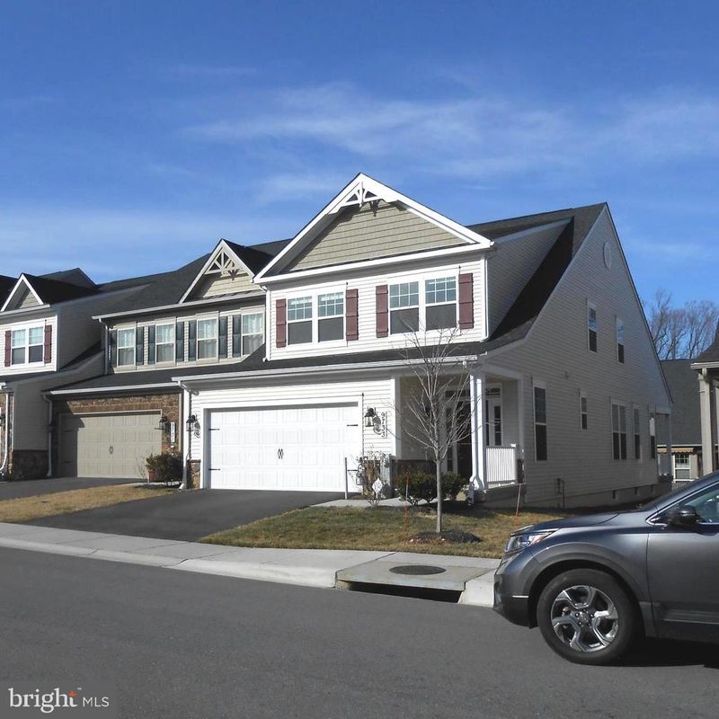 9733 Knowledge Dr, Laurel, MD 20723