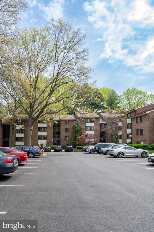 1554 Northgate Sq #22A, Reston, VA 20190