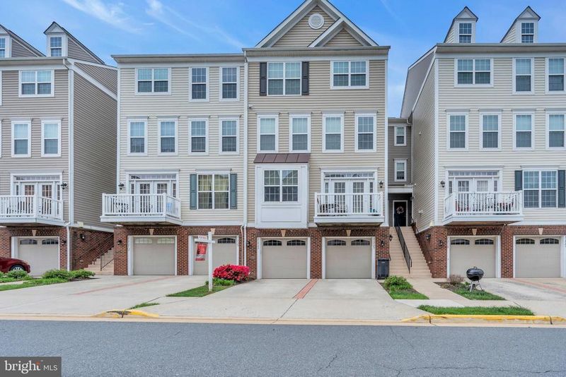 21723 Indian Summer Ter, Sterling, VA 20166