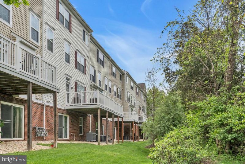21723 Indian Summer Ter, Sterling, VA 20166