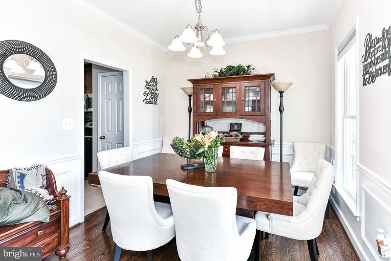 5921 3rd St S, Arlington, VA 22204