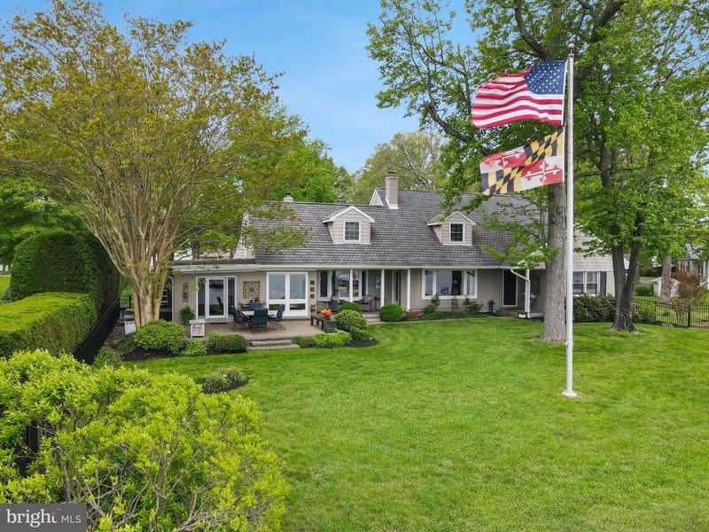 1127 Cherry Point Rd, West River, MD 20778