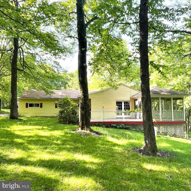 3814 Jim Smith Ln, New Windsor, MD 21776