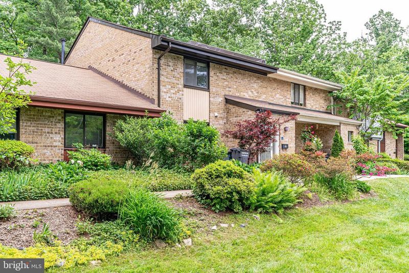 11016 Saffold Way, Reston, VA 20190
